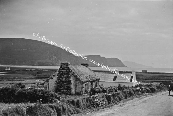 KEEL SLIEVEMORE ROAD COTTAGES STACKING TURF